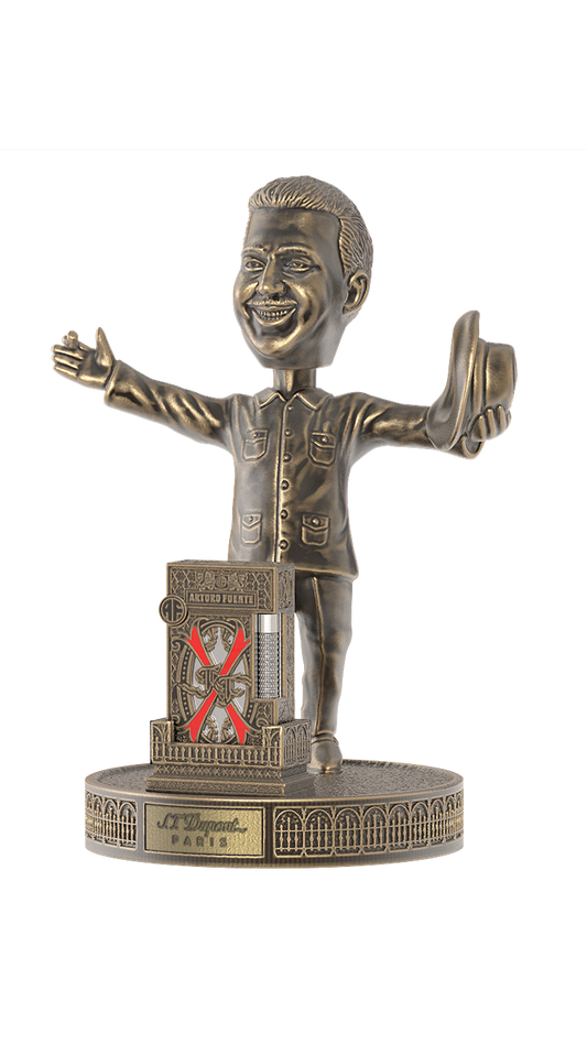 Fuente Fuente opus x Statue