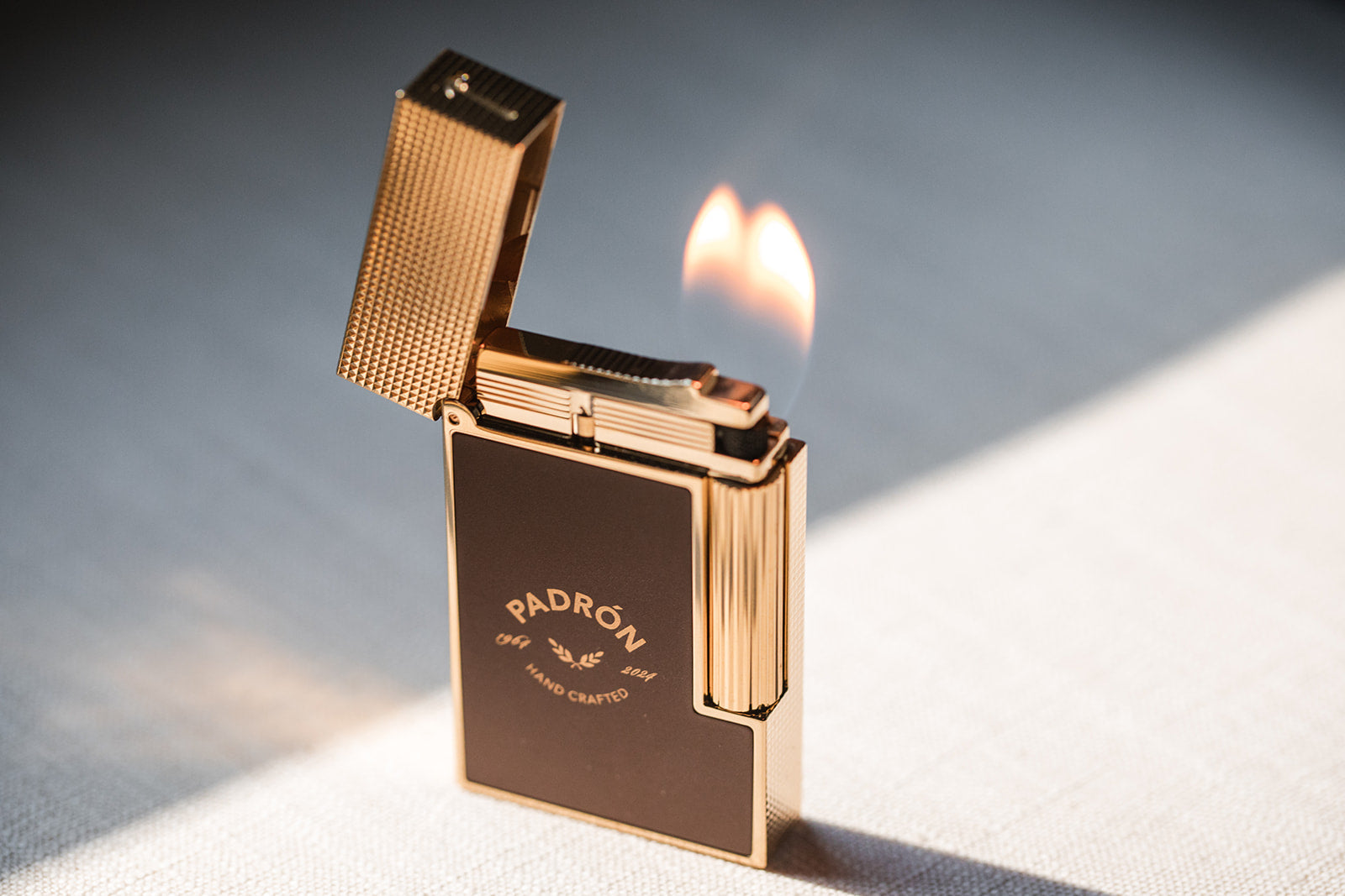 Lighter Ligne 2 Padron. Luxury Lighters | S.T. Dupont